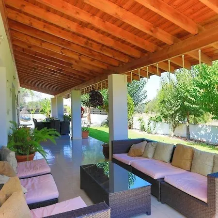 Paphos Holiday 5bed *