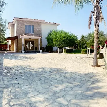 Paphos Holiday 5bed Polemi