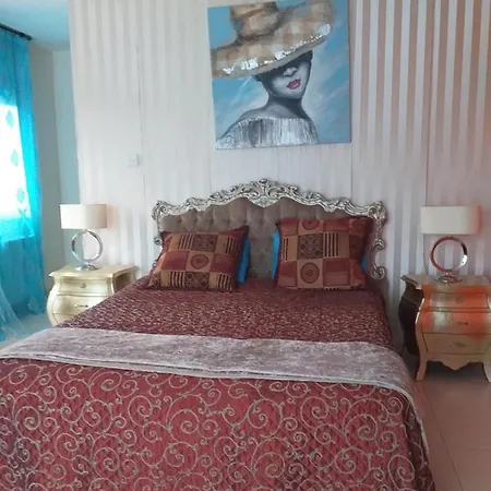 فيلة Paphos Holiday 5bed