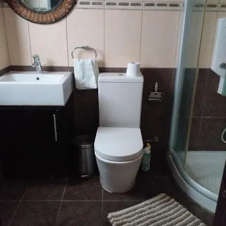 فيلة Paphos Holiday 5bed Polemi
